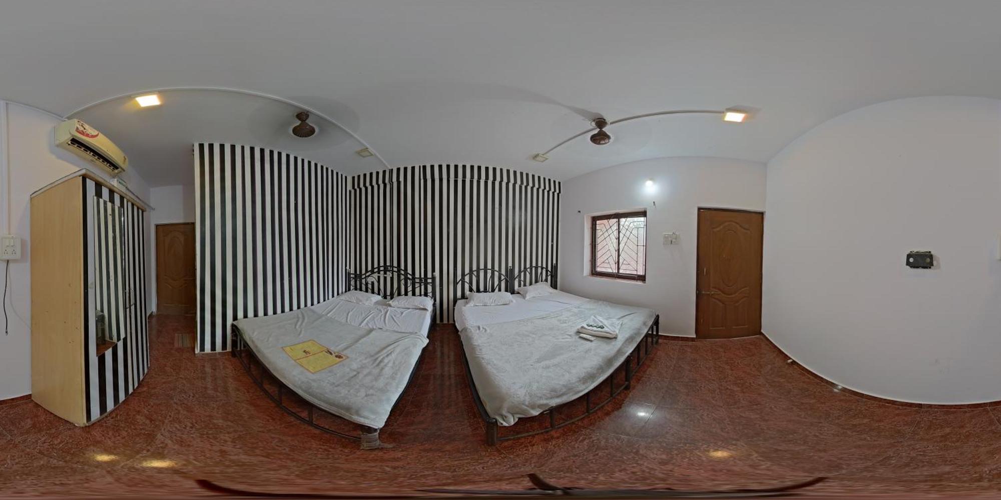 Esther Guest House 칼랑굿 외부 사진